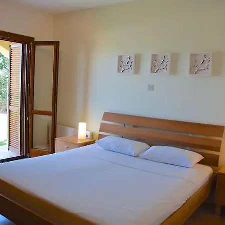 The Secret To Enjoying A Holiday Of A Lifetime, Paphos 1170 别墅 *